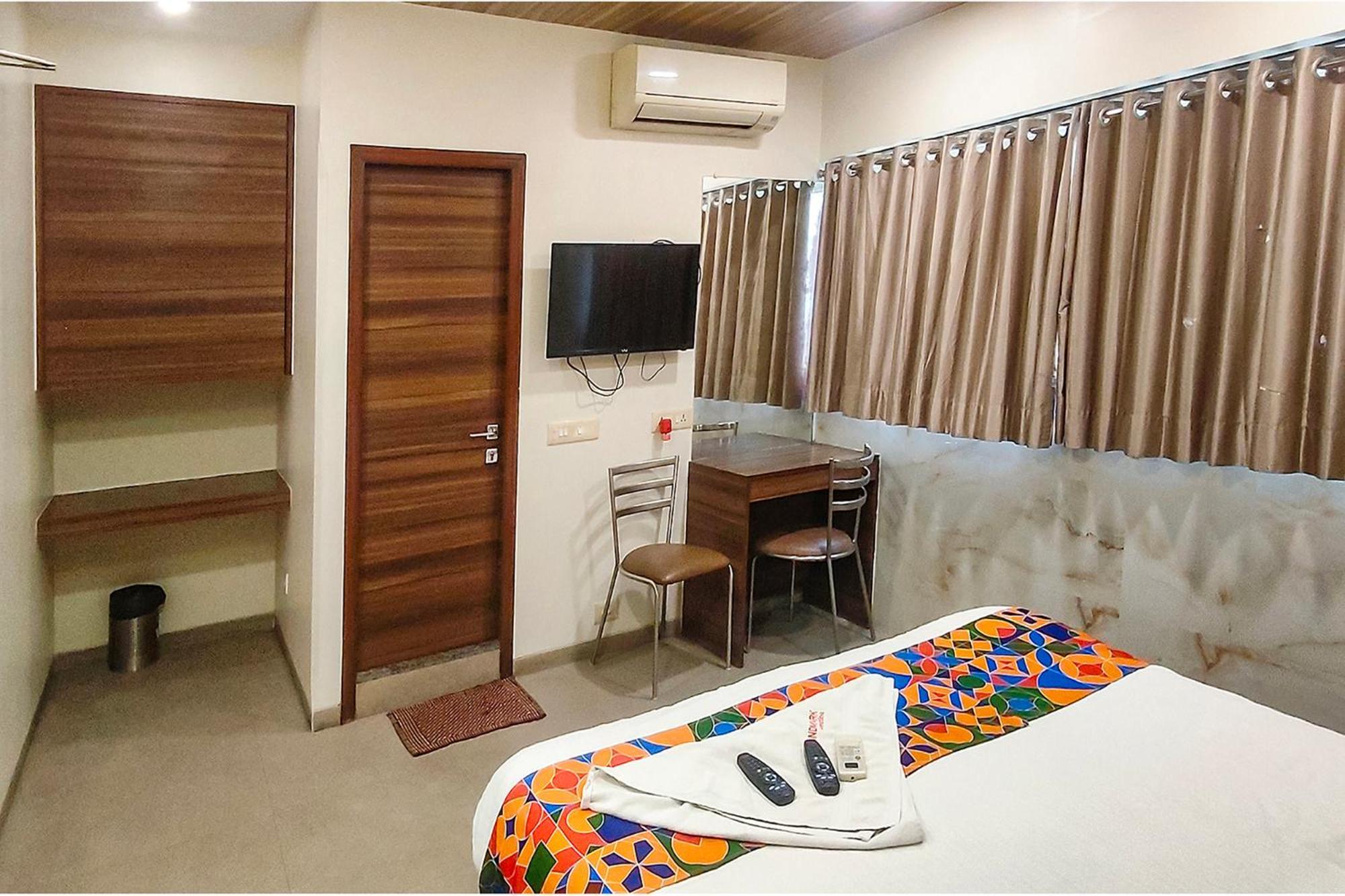 Fabhotel Landmark Residency - Nr Midc Turbhe Turambhe Екстериор снимка