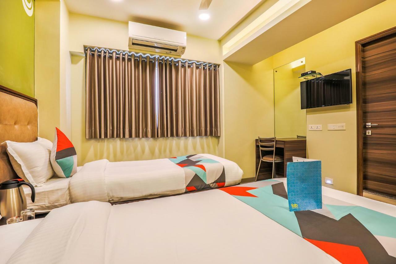 Fabhotel Landmark Residency - Nr Midc Turbhe Turambhe Екстериор снимка