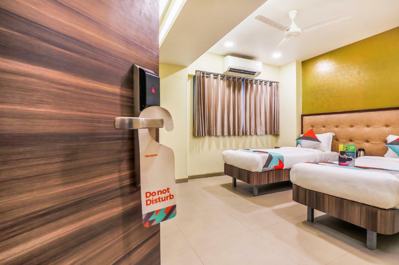 Fabhotel Landmark Residency - Nr Midc Turbhe Turambhe Екстериор снимка